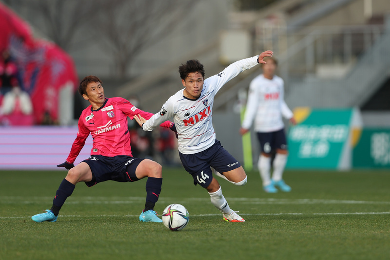 Tokyo vs Hiroshima "Battle of Opposites" / Satoshi Hojo (Soccer Writer)