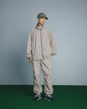 LOOKBOOK 1 - VISUAL 3